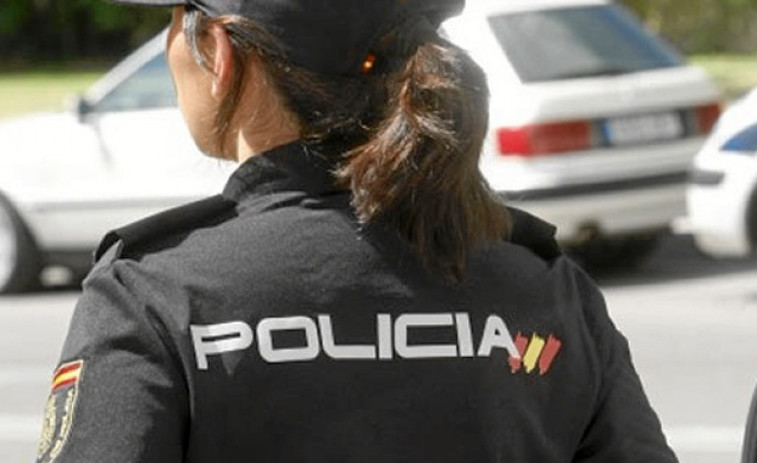 Una mujer detenida en relación al apuñalamiento de un hombre en Ribeira