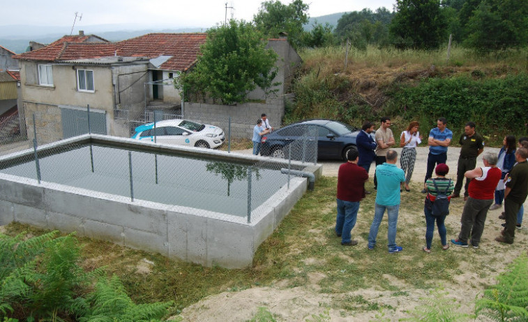 Ganaderos y medios de extinción, obligados a compartir depósitos de agua en Ourense