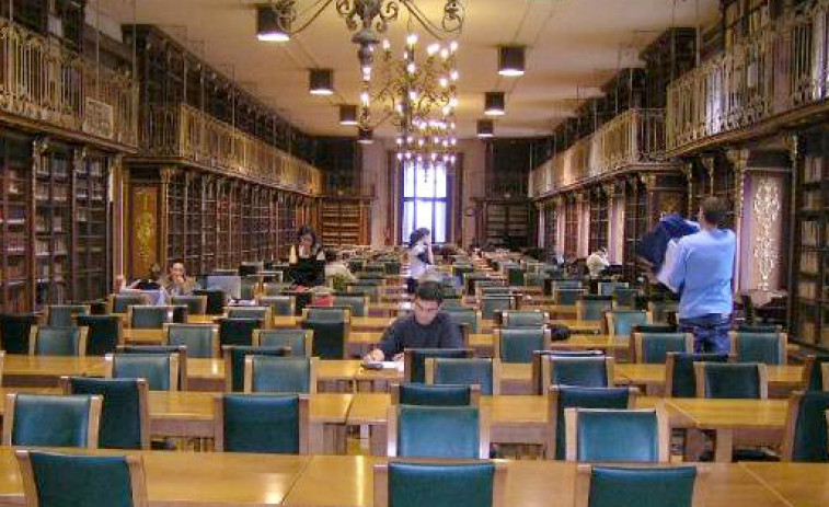 La USC accede a ser estrica con las visitas turísticas a la biblioteca de Historia