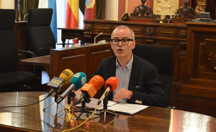 ​La oposición acusa a Feijóo de “defraudar” y “estafar” a Ourense por colocar a Jesús Vázquez en el Senado