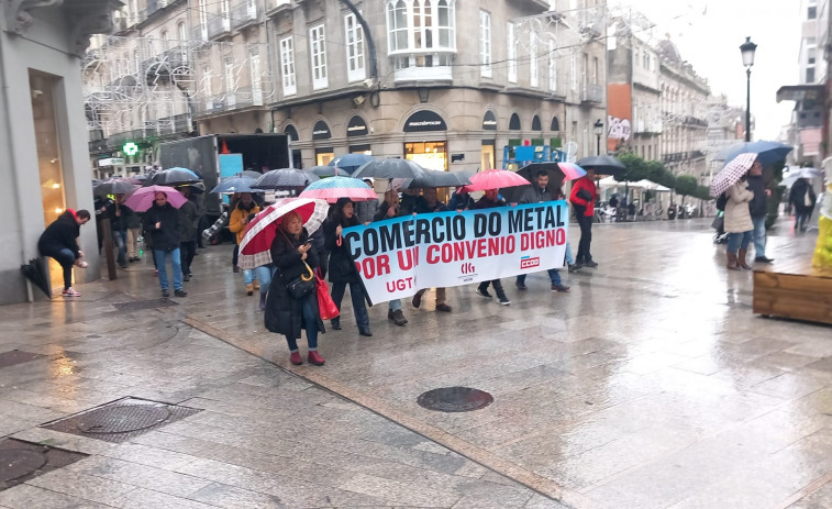 Cuatro de cada cinco empleados siguieron la huelga de los trabajadores del comercio del metal de Pontevedra