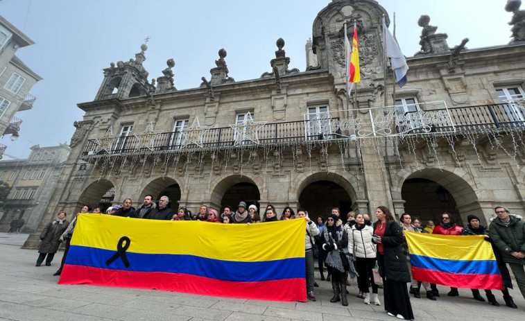 La comunidad colombiana se concentra en Lugo para condenar el asesinato de Cristina Cabo