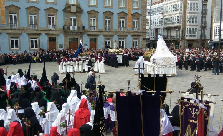 La Semana Santa sale a la calle en Galicia con procesiones, actos litúrgicos, música y tradición