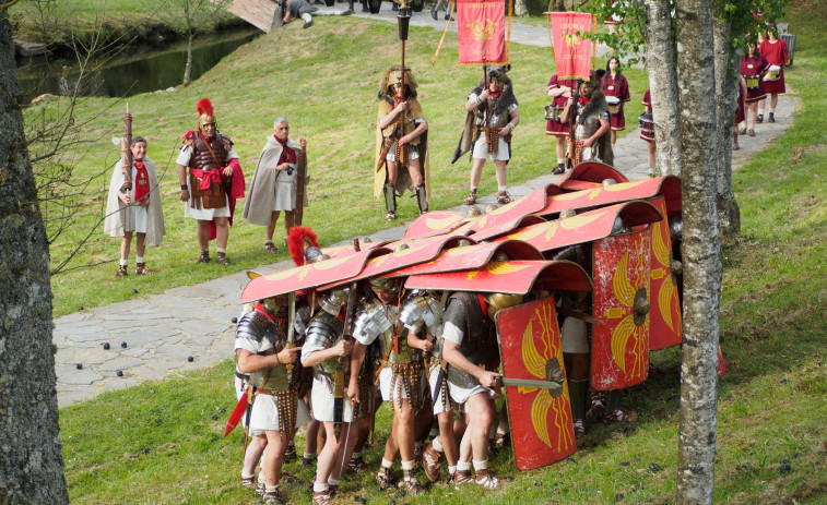 Programa del V Friulio Castrexo-Romano de Friol: batallas, desfiles, conciertos, juegos populares, bodas...