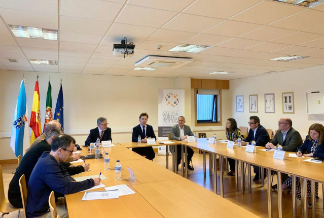 Reunión preparatoria del Estatuto del Trabajador Transfronterizo, en la sede de la AECT Galicia-Norte de Portugal, en Vigo.