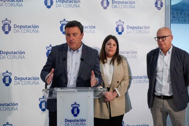 El presidente de la Diputación de  A Coruña, Valentín González Formoso, informa de partidas provinciales para ayuntamientos
