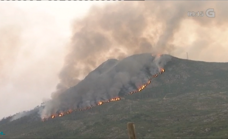 Las hectáreas quemadas desde el lunes superan las 5.700 y 9 fuegos siguen descontrolados