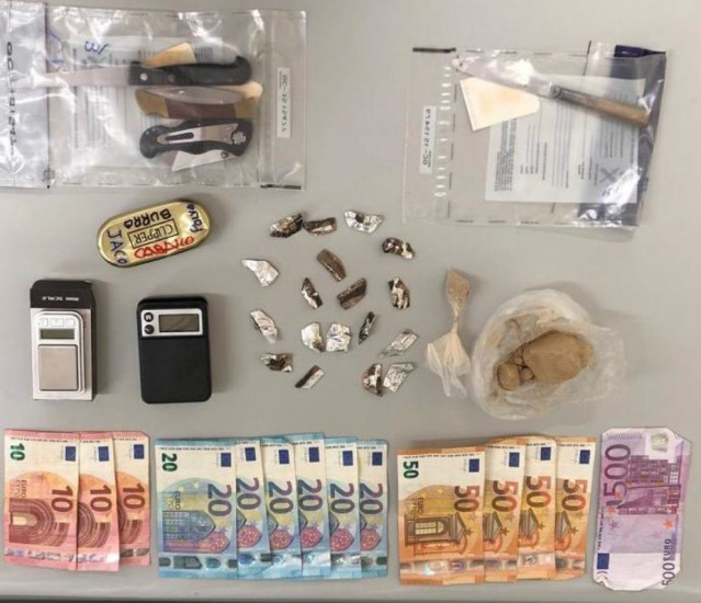 La Guardia Civil de Ourense detiene a cuatro personas como presuntos autores de un delito contra el tráfico de drogas.