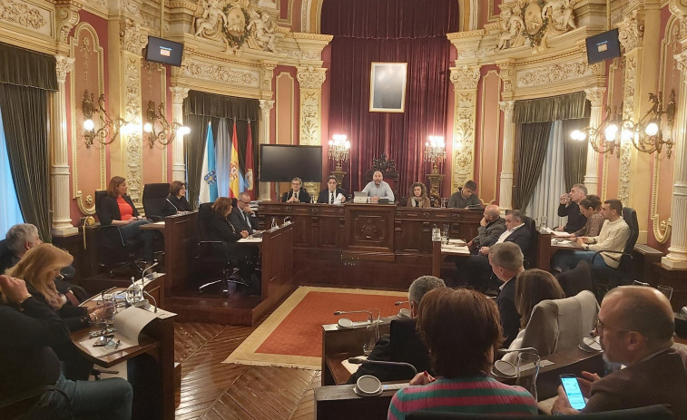 Ourense aprueba sus primeros presupuestos en seis años con toda la oposición recordando la 