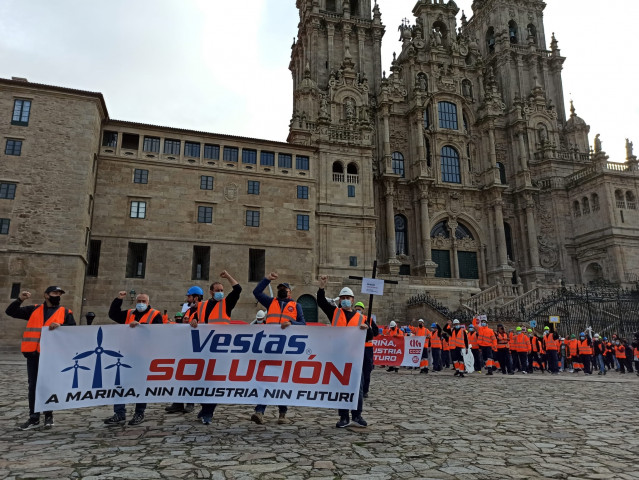 Protesta de los trabajadores de Vestas en la Praza do Obradoiro, en Santiago