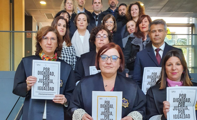 Los letrados reclaman a Pedro Sánchez que encabece las negociaciones para poner fin a la huelga en la Justicia