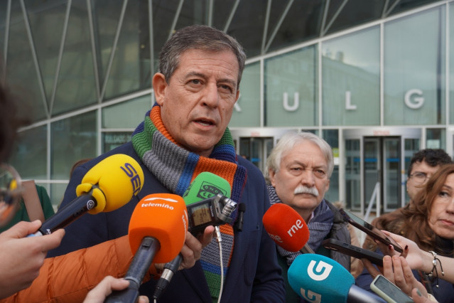 El candidato socialista a la Presidencia de la Xunta, José Ramón Gómez Besteiro, en Ourense