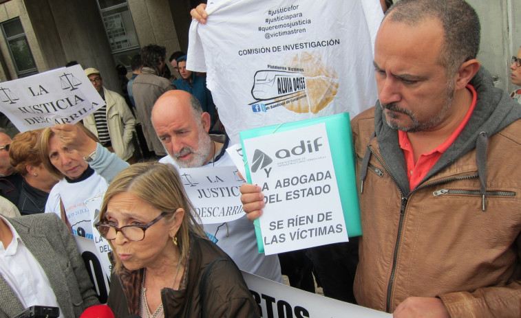 Víctimas del Alvia piden reunirse con la Xunta sobre la comisión de investigación